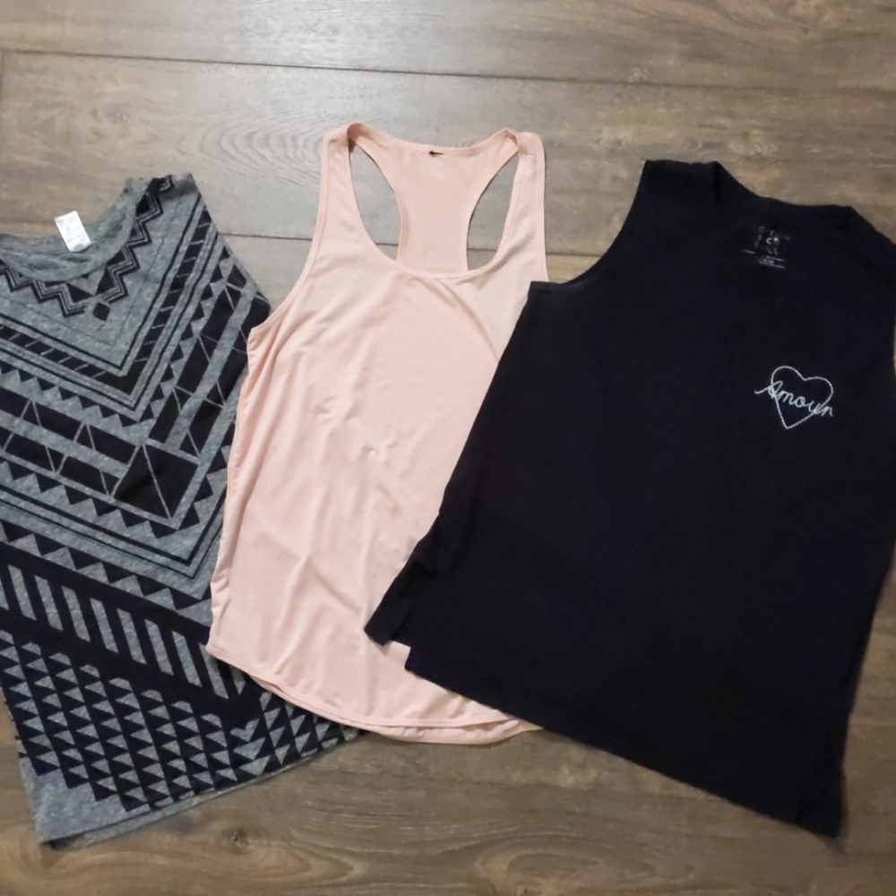 Bundle x 3 workout tanks Women's Small Black pink Cotton On Body EUC - Picture 1 of 6